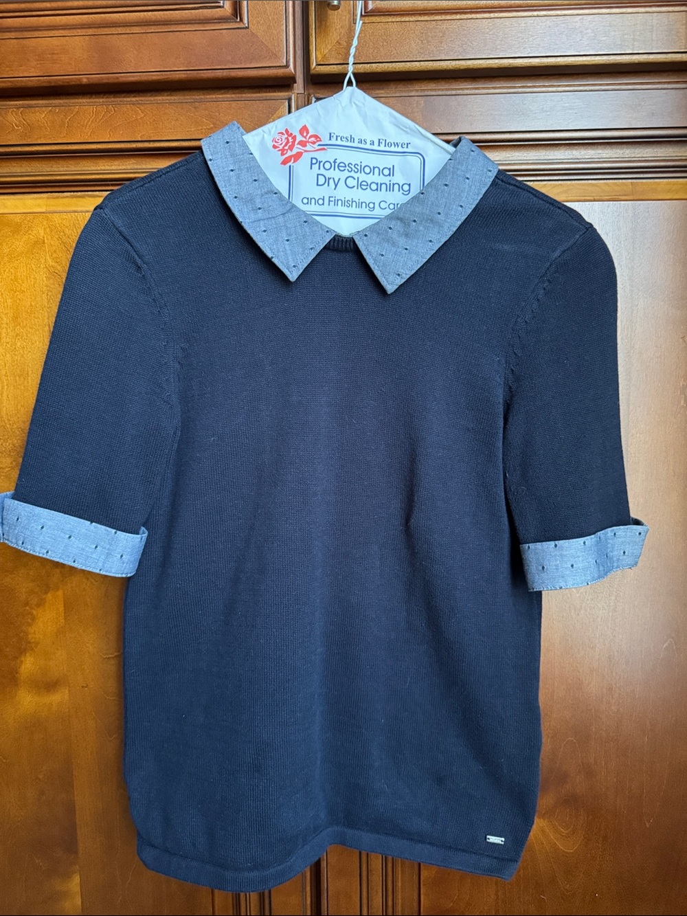 Tommy Hilfiger Navy Knit Top with Contrast Collar and Cuffs